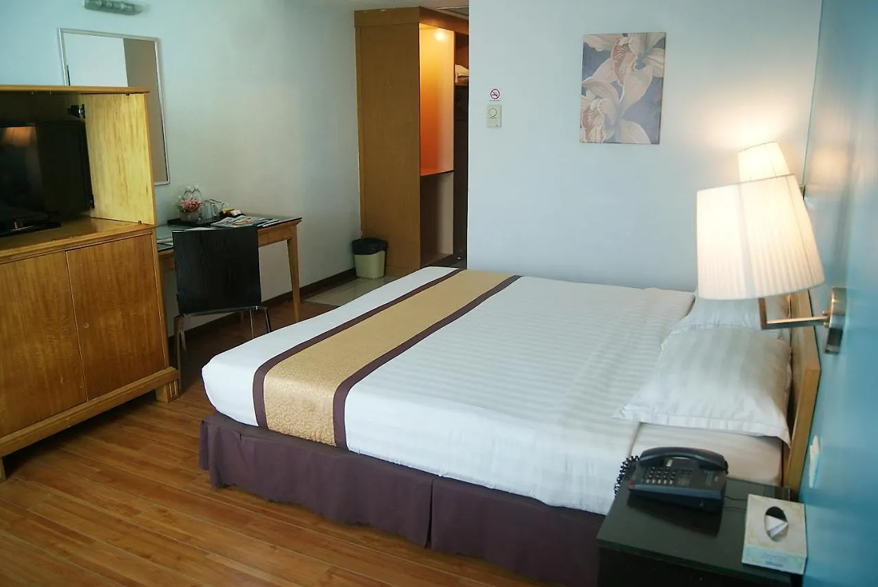 Tang Dynasty Bay Hotel Kota Kinabalu 2*,  Malaysia